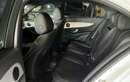 Mercedes-Benz E-Класс, 2020 год, 3 950 000 рублей, 9 фотография