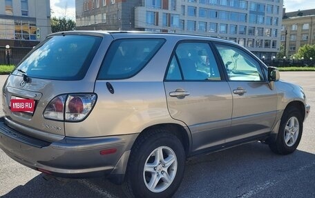 Lexus RX IV рестайлинг, 2002 год, 680 000 рублей, 6 фотография