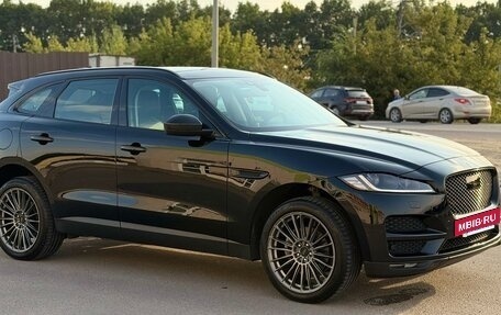 Jaguar F-Pace, 2018 год, 2 570 000 рублей, 4 фотография