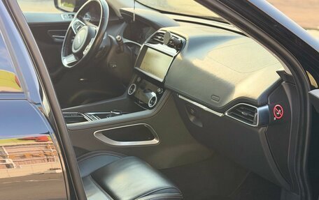 Jaguar F-Pace, 2018 год, 2 570 000 рублей, 9 фотография