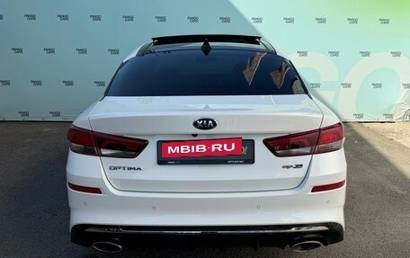 KIA Optima IV, 2018 год, 2 045 000 рублей, 6 фотография