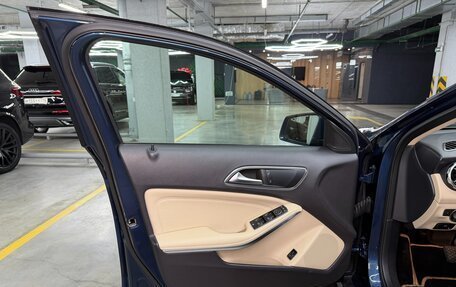 Mercedes-Benz GLA, 2019 год, 1 950 000 рублей, 7 фотография