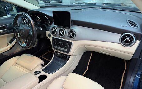 Mercedes-Benz GLA, 2019 год, 1 950 000 рублей, 20 фотография