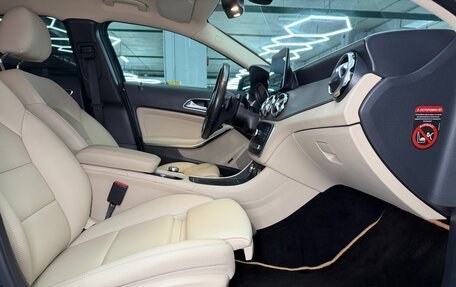 Mercedes-Benz GLA, 2019 год, 1 950 000 рублей, 19 фотография