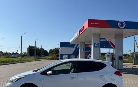 KIA cee'd III, 2014 год, 900 000 рублей, 2 фотография