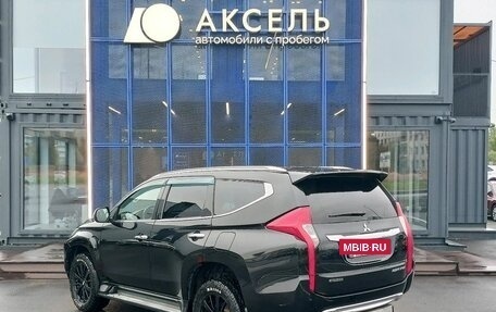 Mitsubishi Pajero Sport III рестайлинг, 2018 год, 2 799 000 рублей, 7 фотография