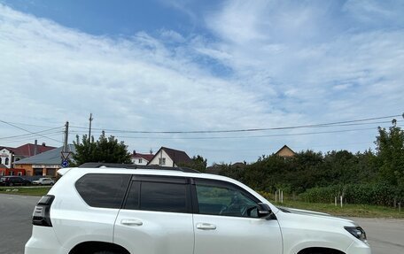 Toyota Land Cruiser Prado 150 рестайлинг 2, 2021 год, 7 000 000 рублей, 8 фотография