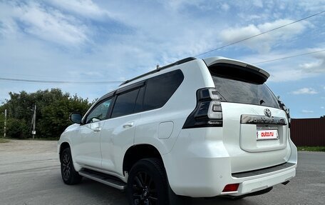 Toyota Land Cruiser Prado 150 рестайлинг 2, 2021 год, 7 000 000 рублей, 5 фотография