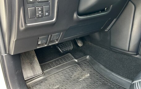Toyota Land Cruiser Prado 150 рестайлинг 2, 2021 год, 7 000 000 рублей, 22 фотография