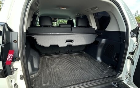 Toyota Land Cruiser Prado 150 рестайлинг 2, 2021 год, 7 000 000 рублей, 18 фотография