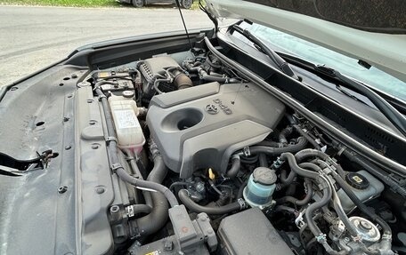 Toyota Land Cruiser Prado 150 рестайлинг 2, 2021 год, 7 000 000 рублей, 29 фотография