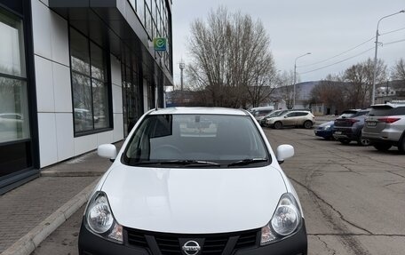 Nissan AD III, 2018 год, 900 000 рублей, 1 фотография
