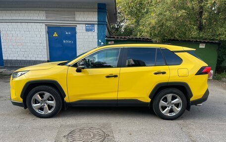 Toyota RAV4, 2019 год, 3 500 000 рублей, 4 фотография