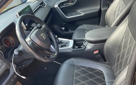 Toyota RAV4, 2019 год, 3 500 000 рублей, 7 фотография