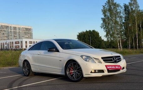 Mercedes-Benz E-Класс, 2010 год, 1 280 000 рублей, 2 фотография