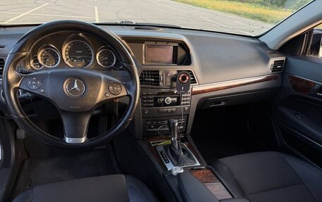 Mercedes-Benz E-Класс, 2010 год, 1 280 000 рублей, 12 фотография