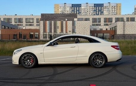 Mercedes-Benz E-Класс, 2010 год, 1 280 000 рублей, 6 фотография