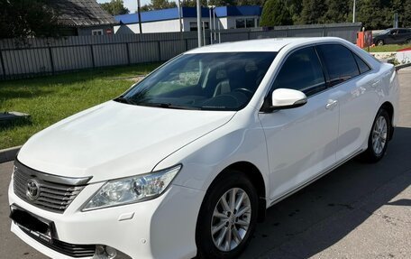 Toyota Camry, 2014 год, 1 950 000 рублей, 2 фотография