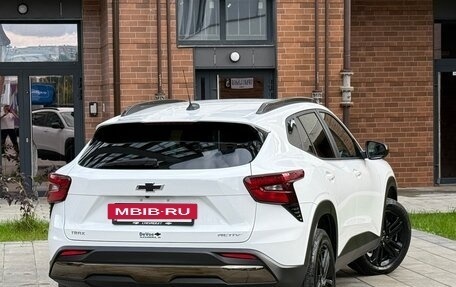 Chevrolet Trax, 2023 год, 2 050 000 рублей, 4 фотография