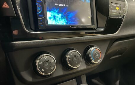 Toyota Corolla, 2013 год, 1 100 000 рублей, 18 фотография