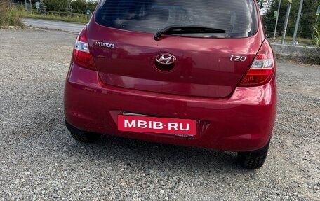 Hyundai i20 IB рестайлинг, 2010 год, 650 000 рублей, 3 фотография