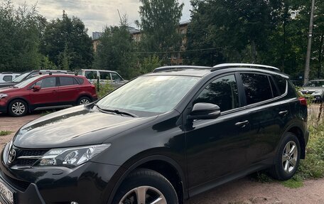 Toyota RAV4, 2015 год, 2 300 000 рублей, 2 фотография
