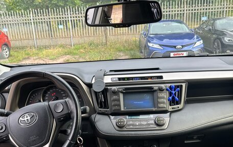 Toyota RAV4, 2015 год, 2 300 000 рублей, 6 фотография