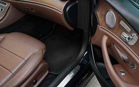 Mercedes-Benz E-Класс, 2017 год, 3 990 000 рублей, 35 фотография
