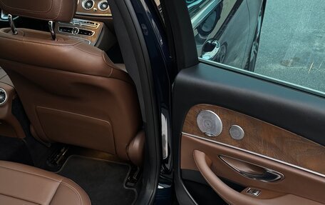 Mercedes-Benz E-Класс, 2017 год, 3 990 000 рублей, 38 фотография