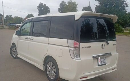 Honda Stepwgn IV, 2013 год, 1 350 000 рублей, 7 фотография
