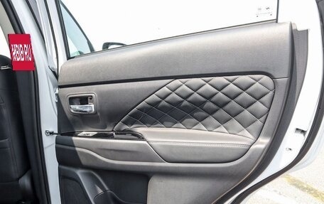 Mitsubishi Outlander III рестайлинг 3, 2022 год, 2 580 000 рублей, 12 фотография