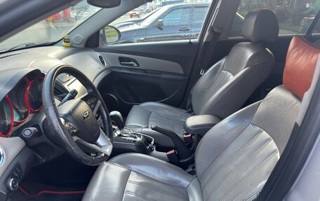 Chevrolet Cruze II, 2013 год, 900 000 рублей, 10 фотография