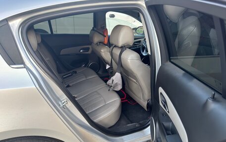 Chevrolet Cruze II, 2013 год, 900 000 рублей, 13 фотография