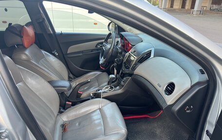 Chevrolet Cruze II, 2013 год, 900 000 рублей, 8 фотография