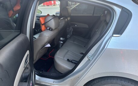 Chevrolet Cruze II, 2013 год, 900 000 рублей, 15 фотография