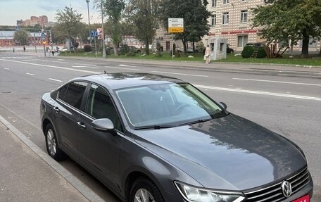 Volkswagen Passat B8 рестайлинг, 2017 год, 1 750 000 рублей, 2 фотография