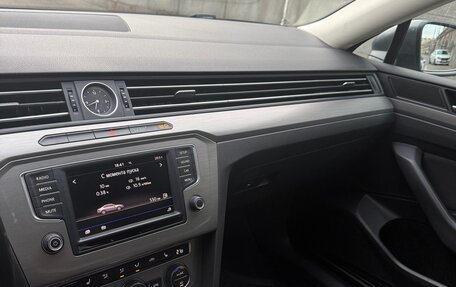 Volkswagen Passat B8 рестайлинг, 2017 год, 1 750 000 рублей, 5 фотография