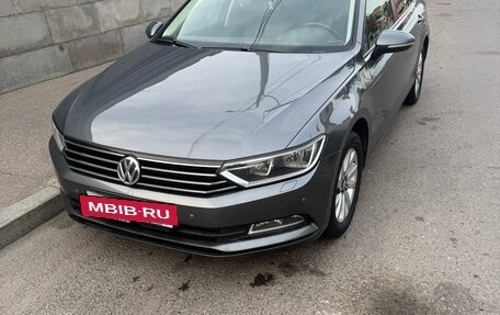 Volkswagen Passat B8 рестайлинг, 2017 год, 1 750 000 рублей, 8 фотография