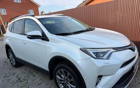 Toyota RAV4, 2019 год, 3 100 000 рублей, 5 фотография