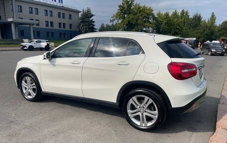 Mercedes-Benz GLA, 2016 год, 1 900 000 рублей, 3 фотография