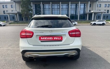Mercedes-Benz GLA, 2016 год, 1 900 000 рублей, 4 фотография