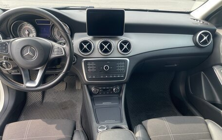 Mercedes-Benz GLA, 2016 год, 1 900 000 рублей, 12 фотография