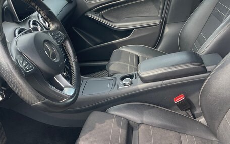 Mercedes-Benz GLA, 2016 год, 1 900 000 рублей, 11 фотография