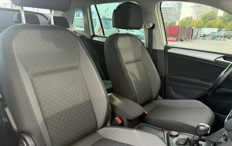 Volkswagen Tiguan II, 2017 год, 2 130 000 рублей, 11 фотография