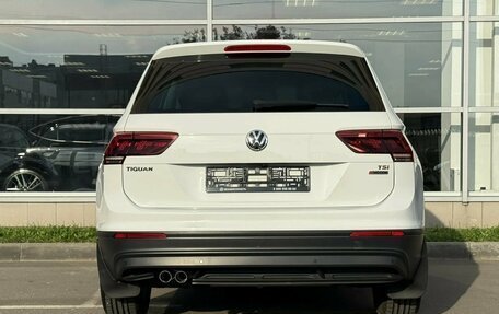 Volkswagen Tiguan II, 2017 год, 2 130 000 рублей, 5 фотография