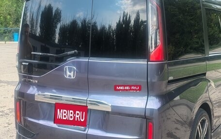 Honda Stepwgn IV, 2016 год, 1 793 000 рублей, 7 фотография