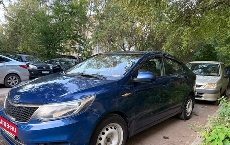 KIA Rio III рестайлинг, 2015 год, 530 000 рублей, 2 фотография