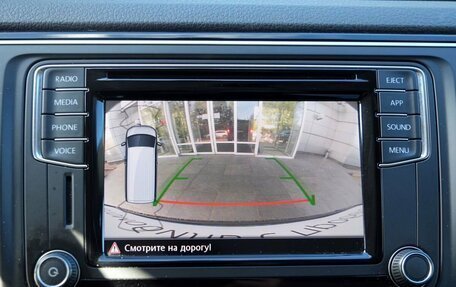 Volkswagen Multivan T6 рестайлинг, 2018 год, 4 300 000 рублей, 18 фотография