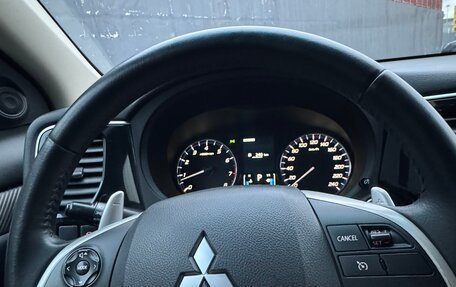 Mitsubishi Outlander III рестайлинг 3, 2012 год, 930 000 рублей, 17 фотография