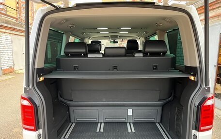 Volkswagen Multivan T6 рестайлинг, 2018 год, 4 080 000 рублей, 9 фотография